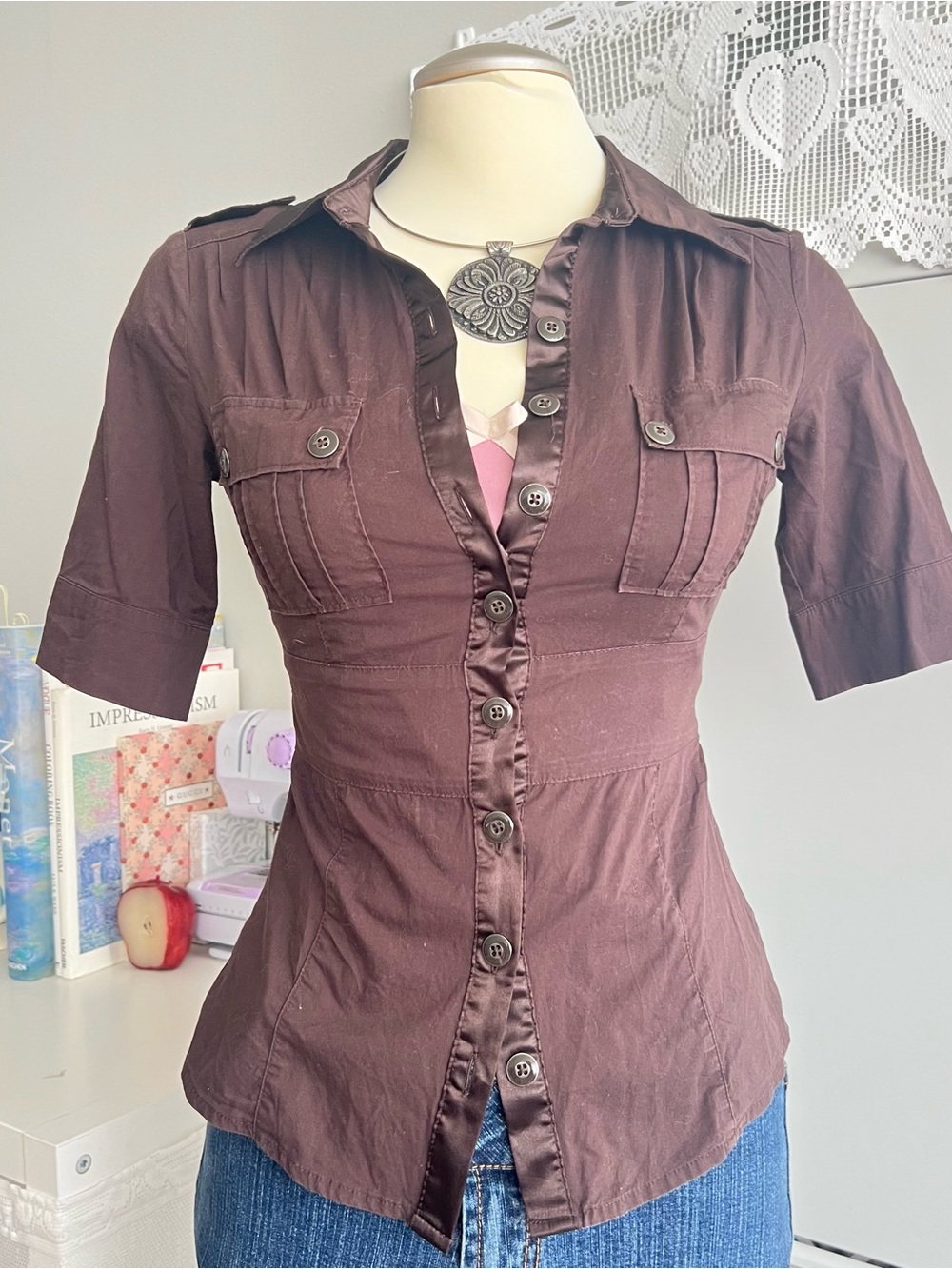 Dynamite Y2K Brown fitted button up blouse with pockets